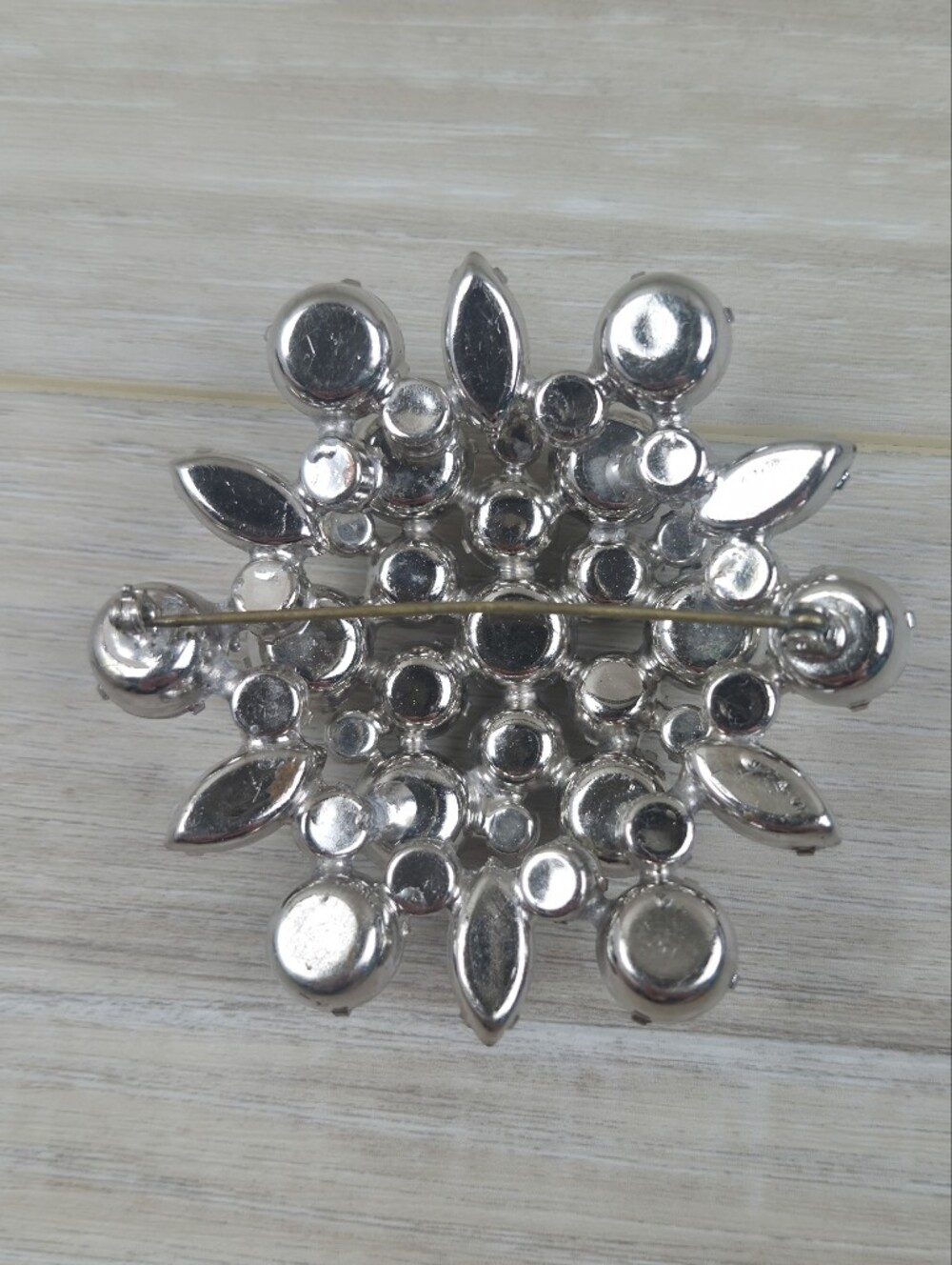 Clear Crystal Flower Cluster Brooch - Women Jewelry - Picture 2 of 3